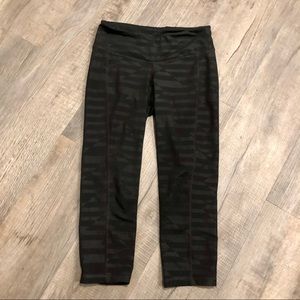 Old Navy Active Fitted Womens Leggings - Black - Size S